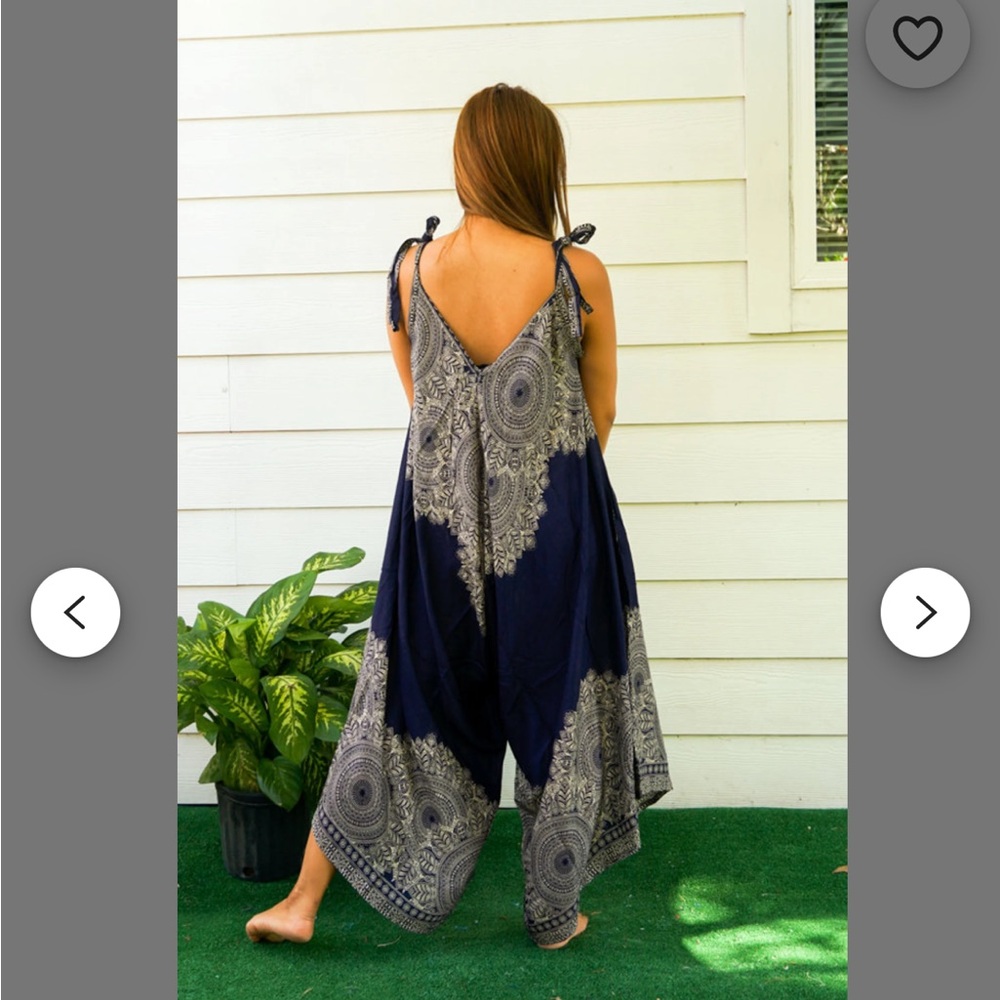 Elegant Navy and Cream Paisley Boho Jumpsuit - Picture 2 of 10